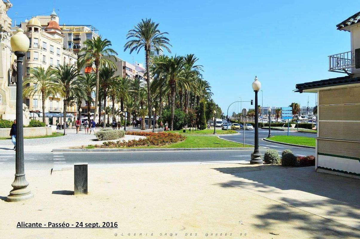 Alicante- Passeo et port 007.JPG